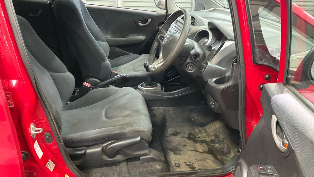 Used Honda Jazz 2009 for sale - 76573760: Photo 2