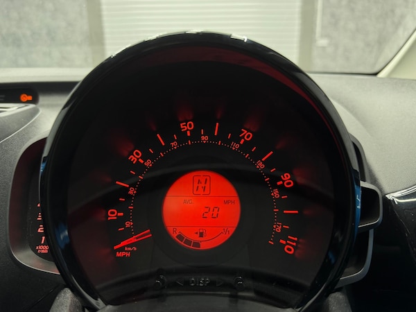 Used Toyota AYGO 2016 for sale - 74508991: Photo 14