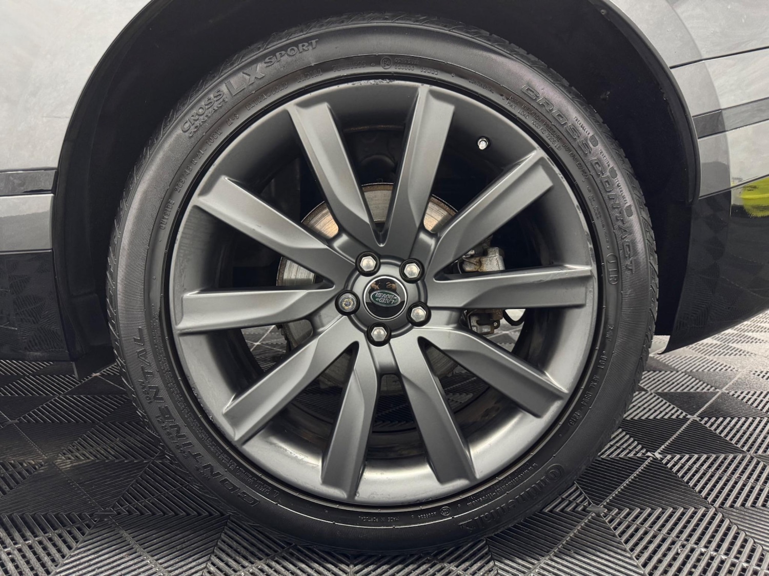 Used Land Rover Range Rover Velar 2018 for sale - 76446843: Photo 34