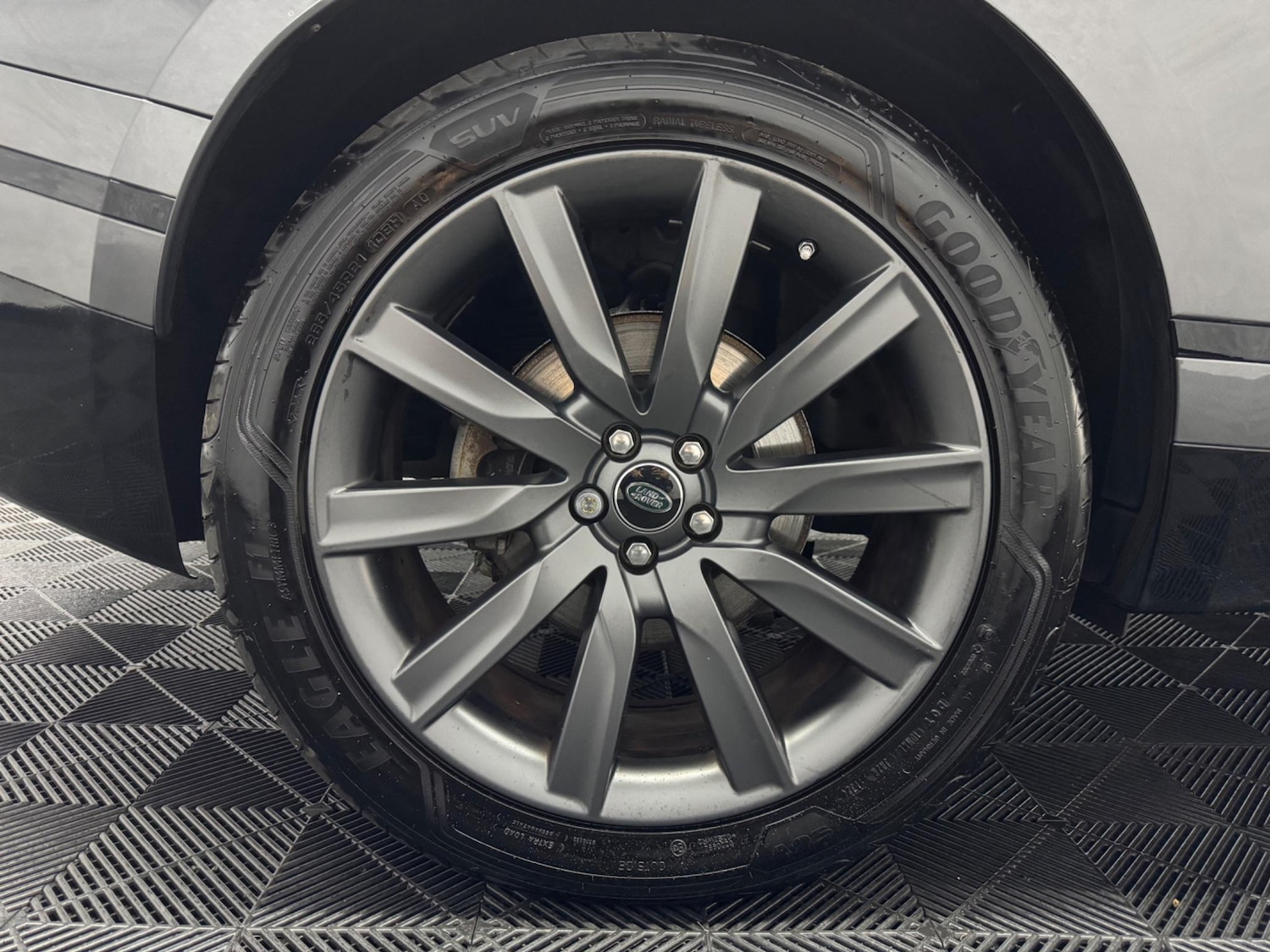 Used Land Rover Range Rover Velar 2018 for sale - 76446843: Photo 37