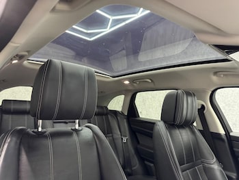 Used Land Rover Range Rover Velar 2018 for sale - 76446843: Photo