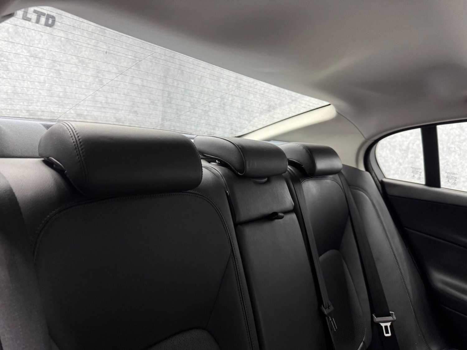 Used Jaguar XE 2017 for sale - 75669358: Photo 28