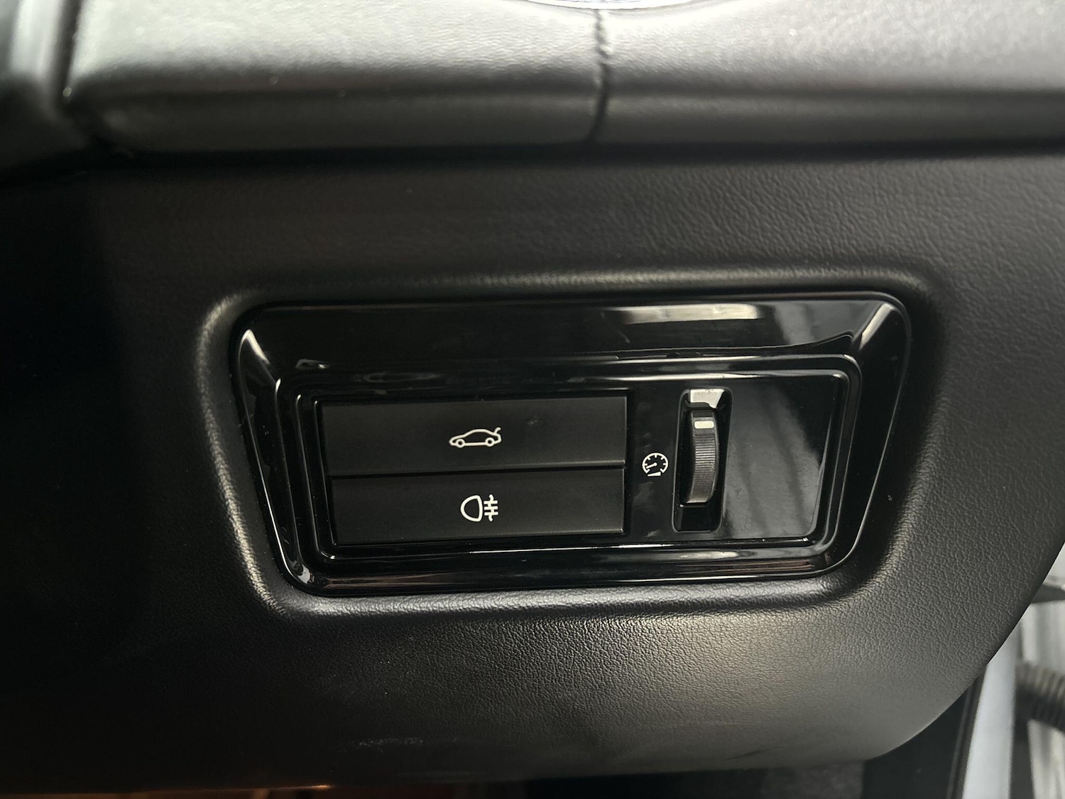 Used Jaguar XJ 2011 for sale - 77425436: Photo 30