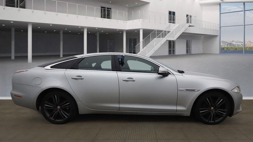 Used Jaguar XJ 2011 for sale - 77425436: Photo 9