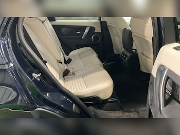 Used Land Rover Discovery Sport 2020 for sale - 76226760: Photo 3