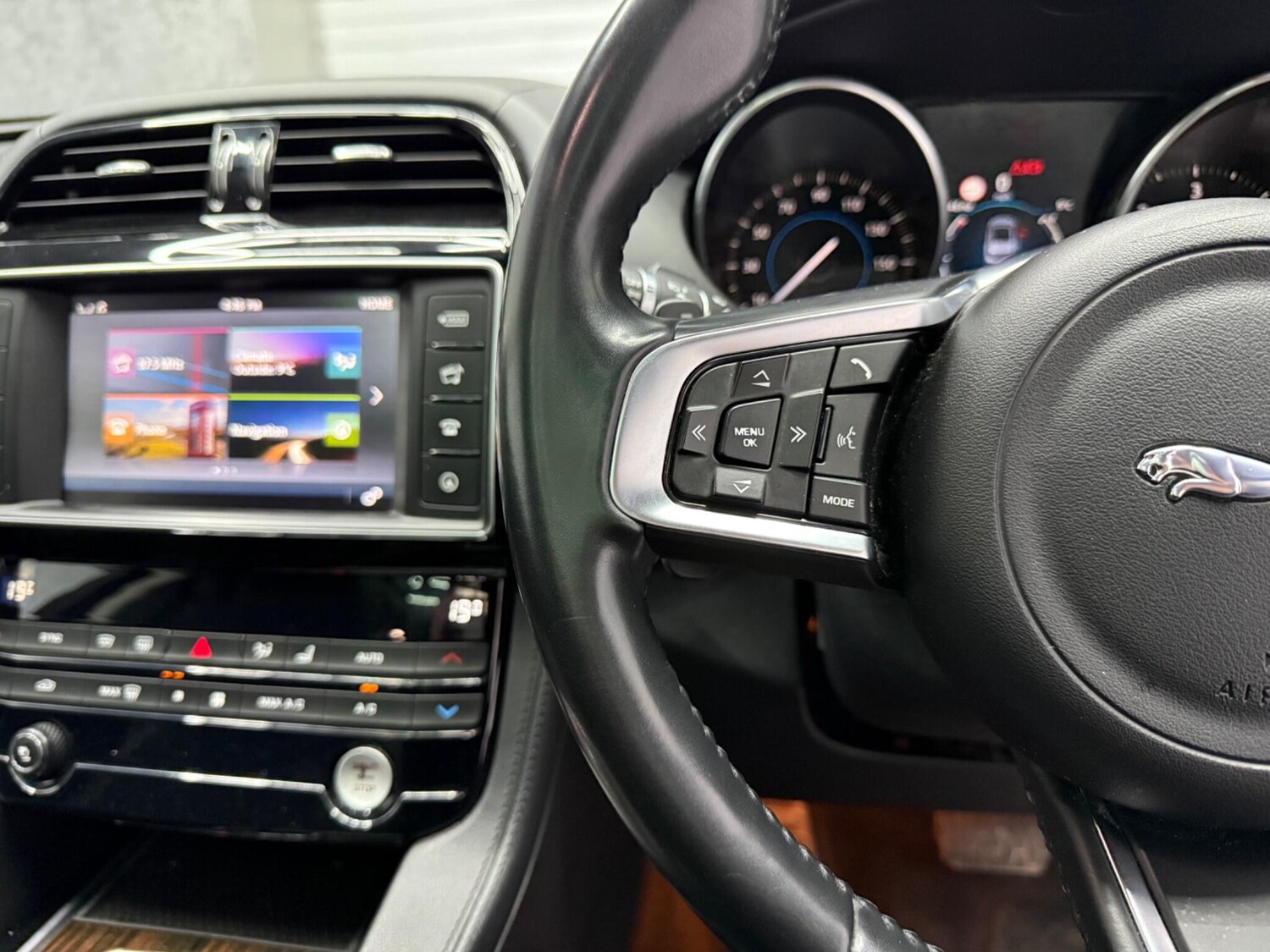 Used Jaguar F-Pace for sale - 78057643: Photo 13