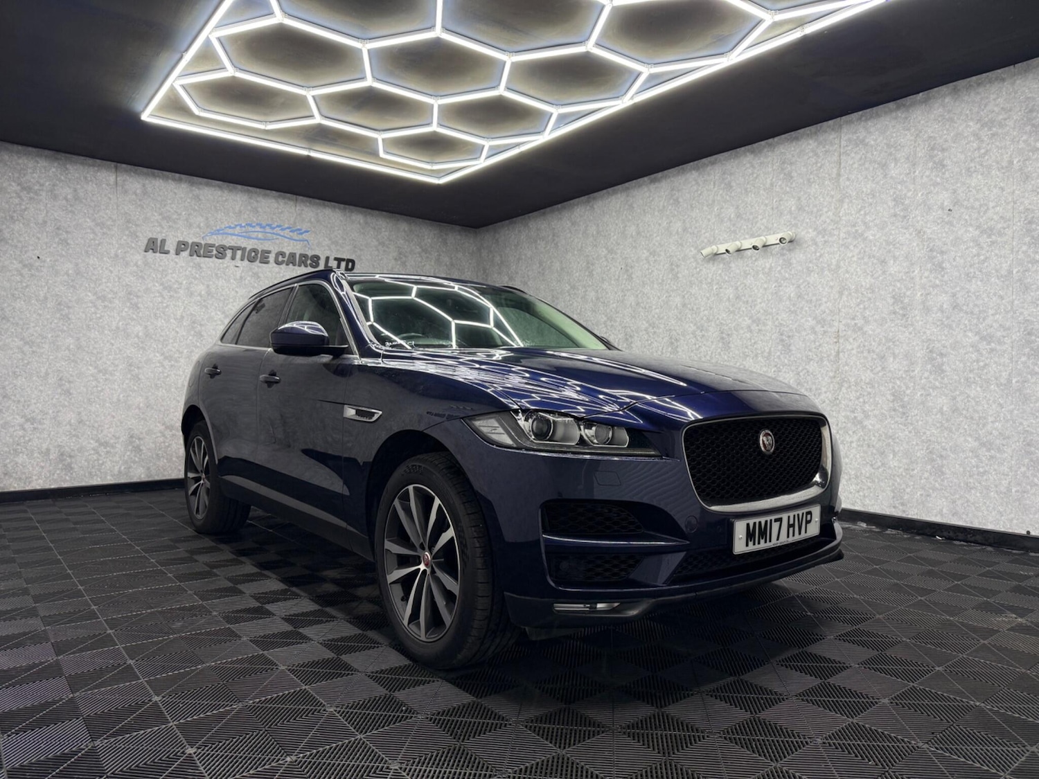 Used Jaguar F-Pace for sale - 78057643: Photo 2