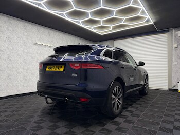 Used Jaguar F-Pace 2017 for sale - 78057643: Photo