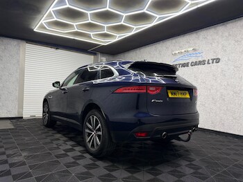 Used Jaguar F-Pace 2017 for sale - 78057643: Photo