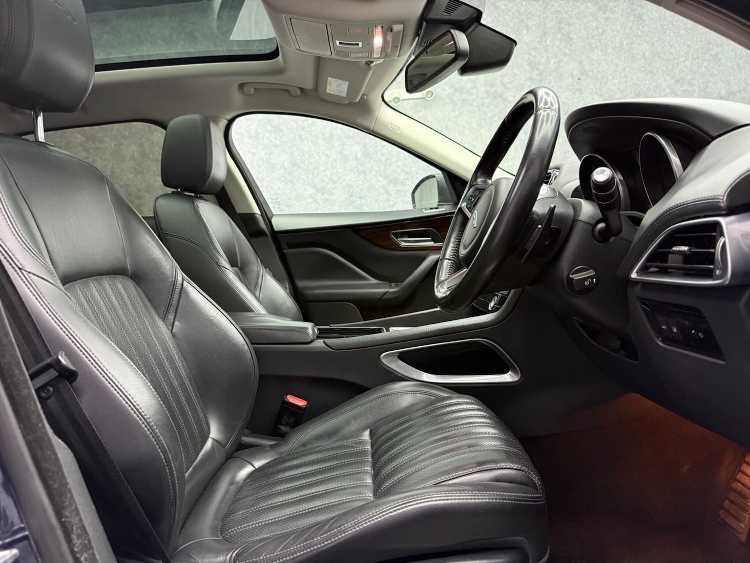 Used Jaguar F-Pace for sale - 78057643: Photo 5