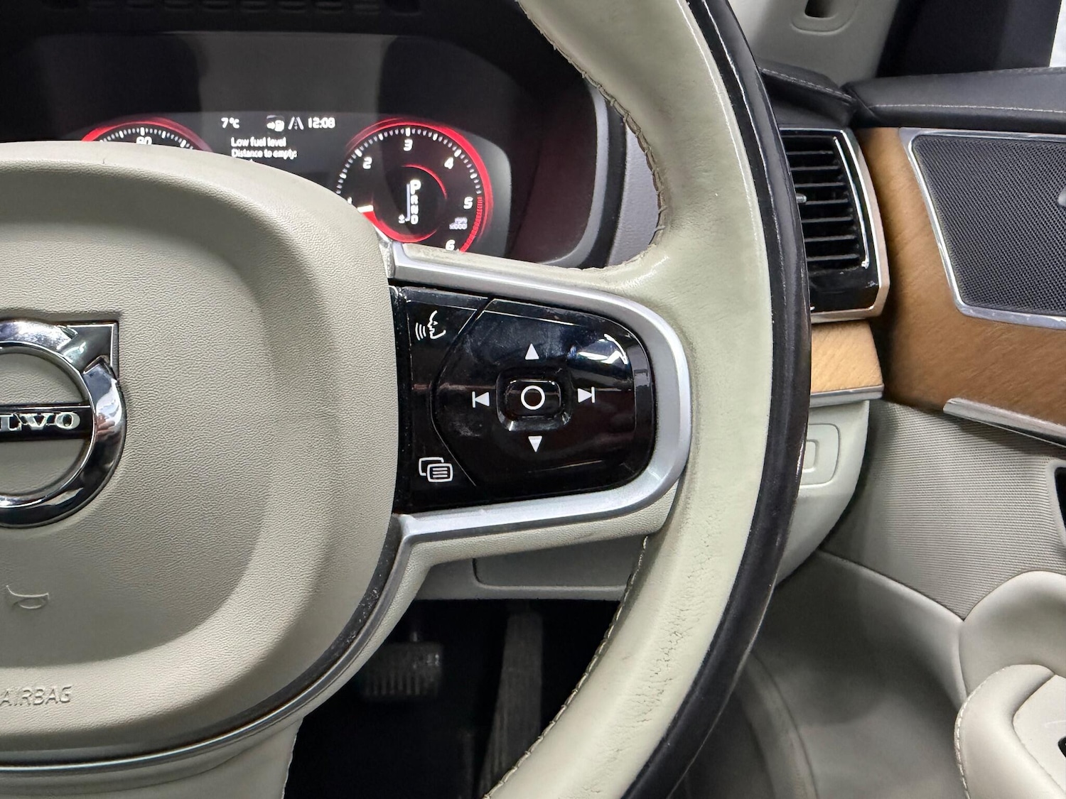 Used Volvo XC90 2018 for sale - 77066765: Photo 14