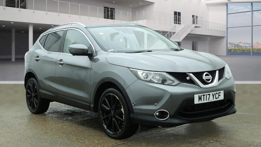Used Nissan Qashqai 2017 for sale - 77565143: Photo 2