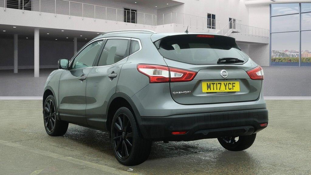 Used Nissan Qashqai 2017 for sale - 77565143: Photo 3