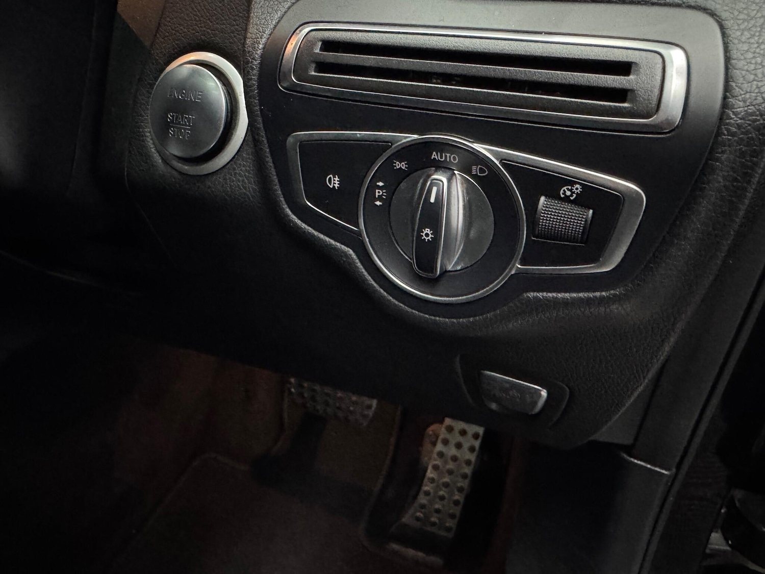 Used Mercedes-Benz GLC 2018 for sale - 76432981: Photo 25