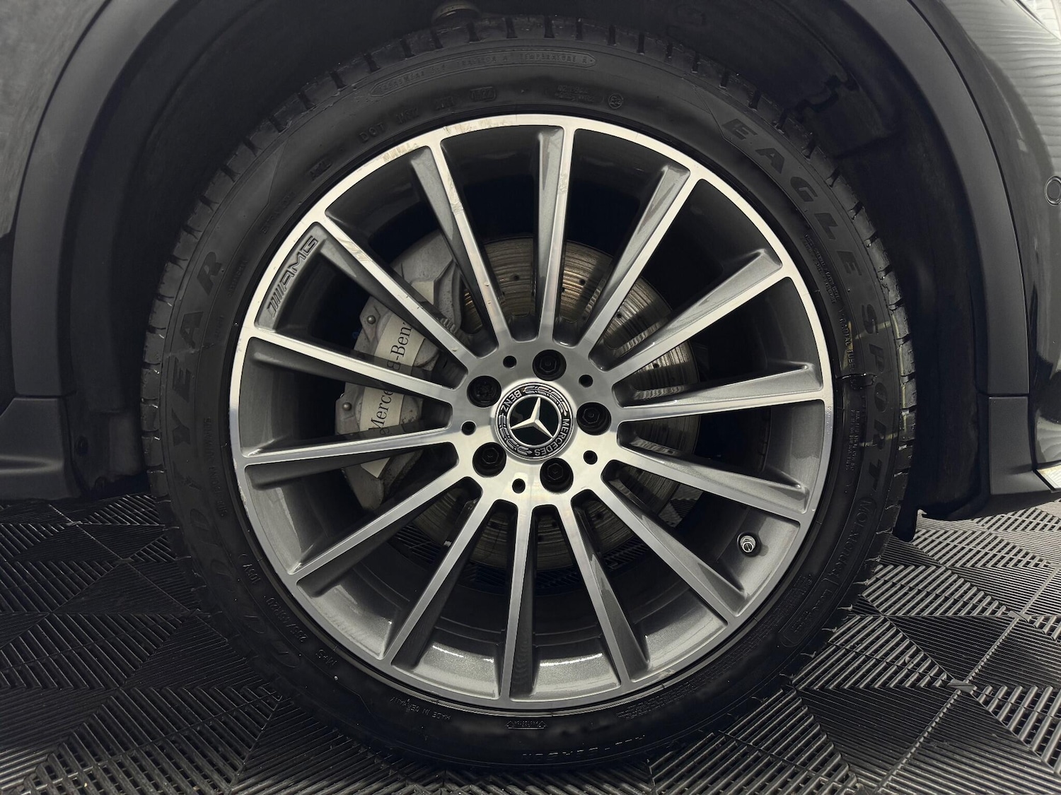 Used Mercedes-Benz GLC 2018 for sale - 76432981: Photo 32