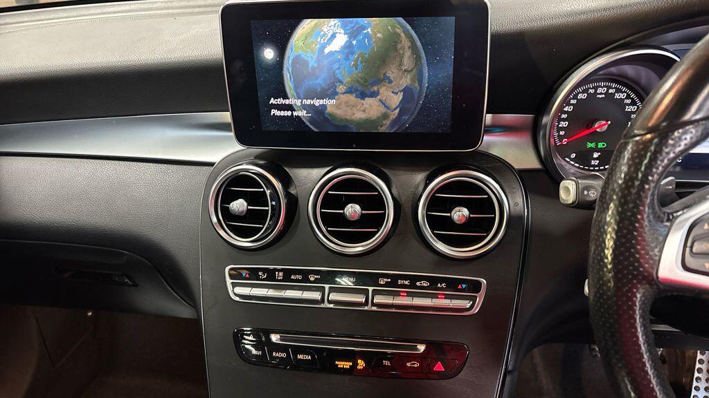 Used Mercedes-Benz GLC 2018 for sale - 76432981: Photo 4