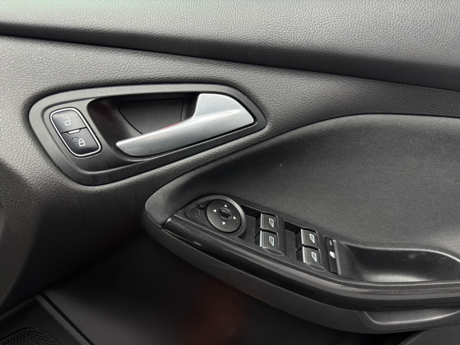 Used Ford Focus 2017 for sale - 77040876: Photo 22