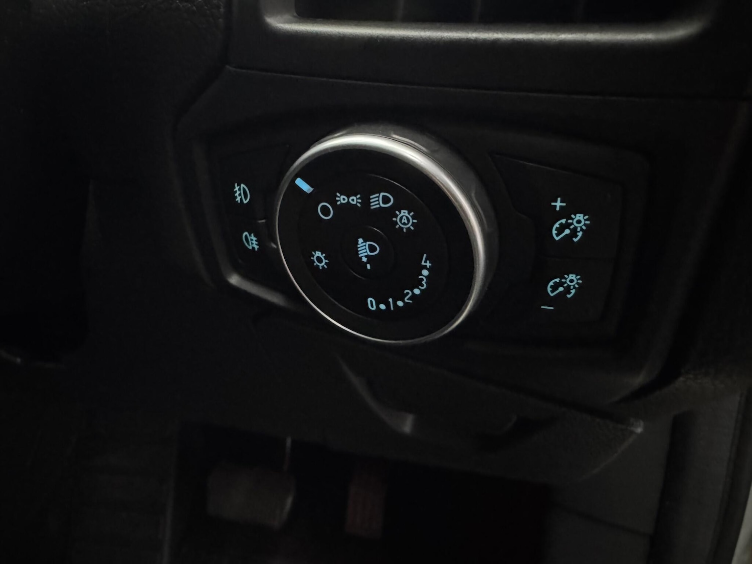 Used Ford Focus 2017 for sale - 77040876: Photo 24