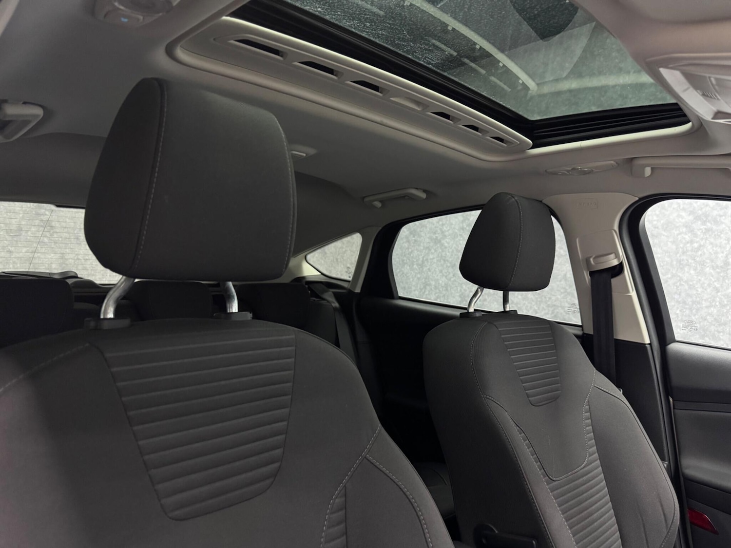 Used Ford Focus 2017 for sale - 77040876: Photo 5