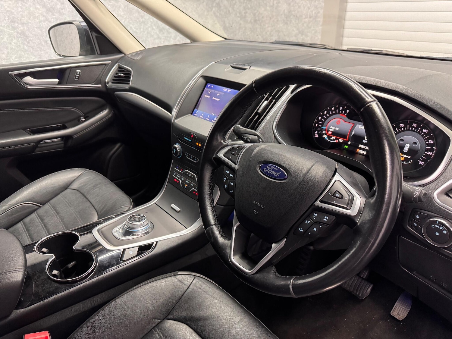 Used Ford Galaxy for sale - 76727803: Photo 2