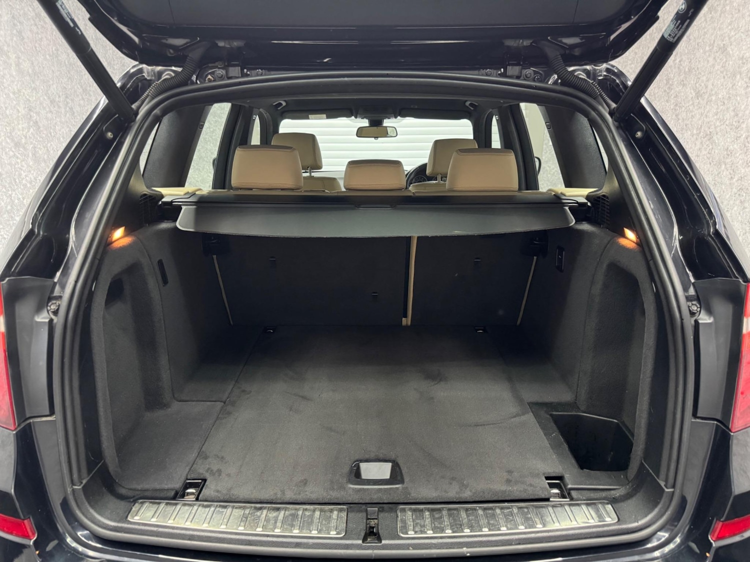 Vehicle 33