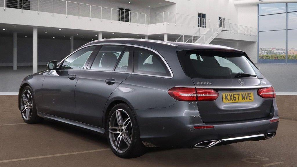 Used Mercedes-Benz E Class 2017 for sale - 76349525: Photo 7