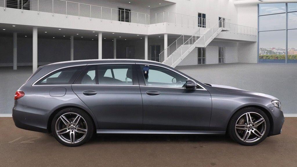 Used Mercedes-Benz E Class 2017 for sale - 76349525: Photo 9