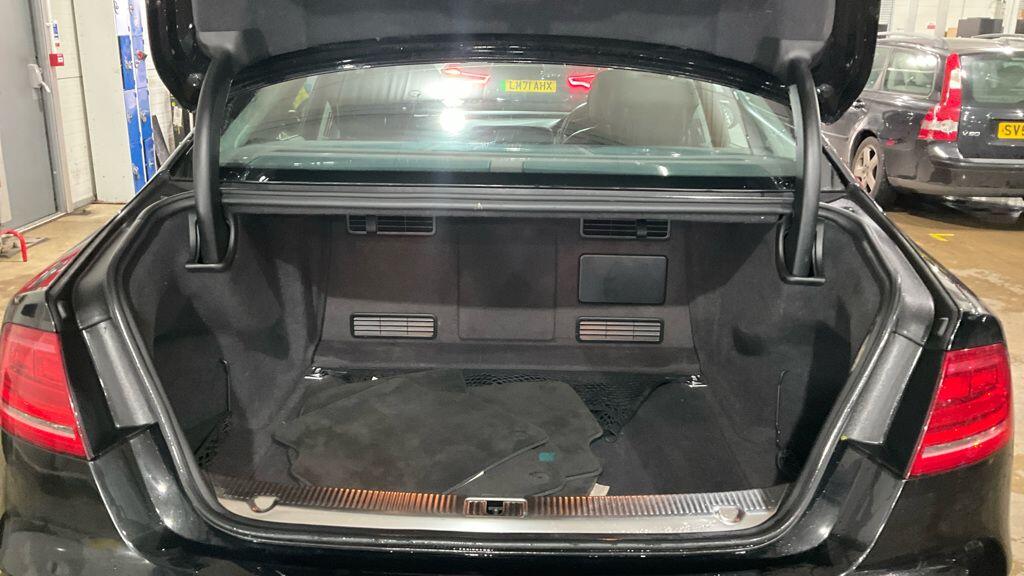 Used Audi A8 2013 for sale - 76942337: Photo 15