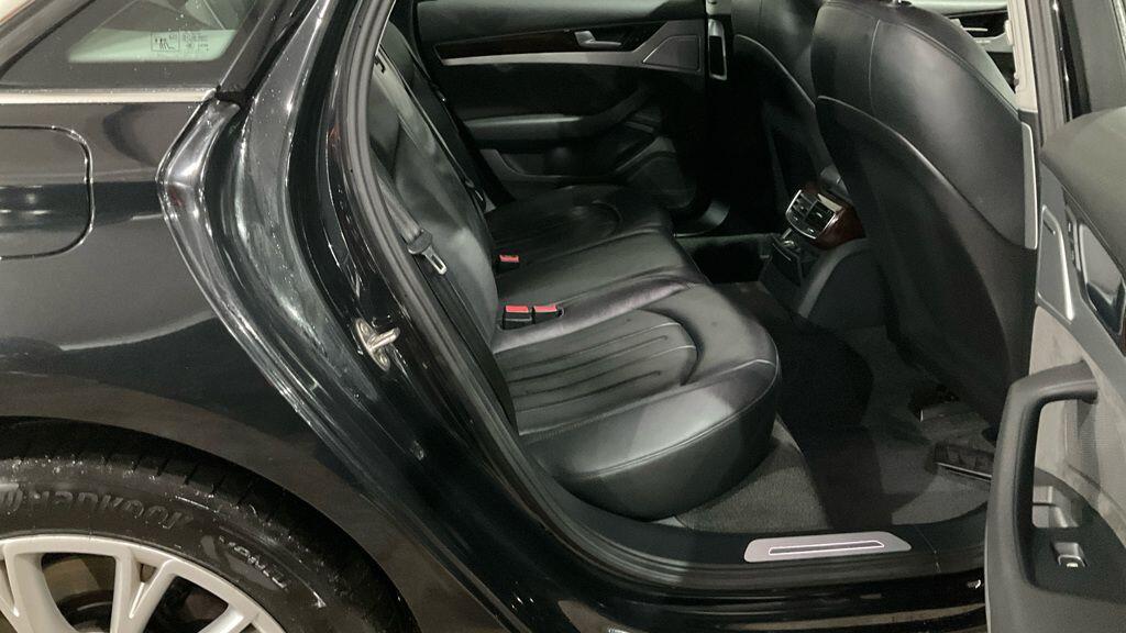 Used Audi A8 2013 for sale - 76942337: Photo 2