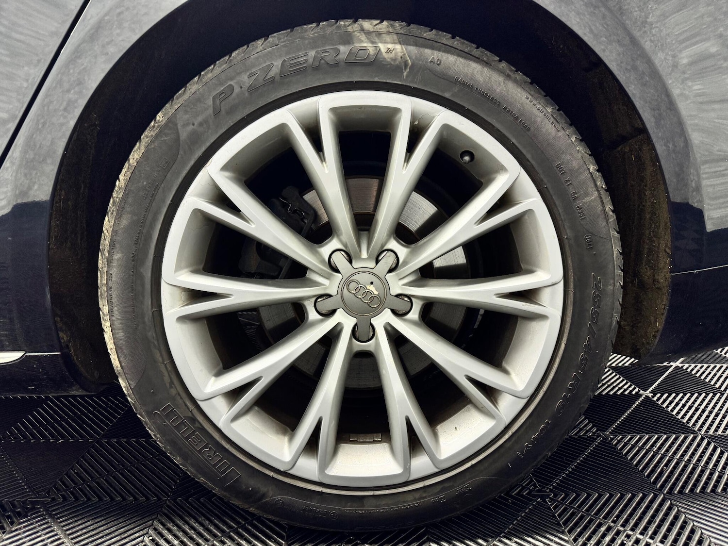 Used Audi A8 2013 for sale - 76942337: Photo 36