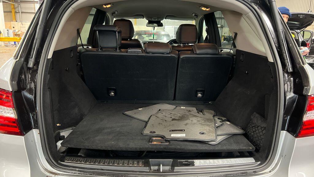 Used Mercedes-Benz M Class 2012 for sale - 77386236: Photo 11