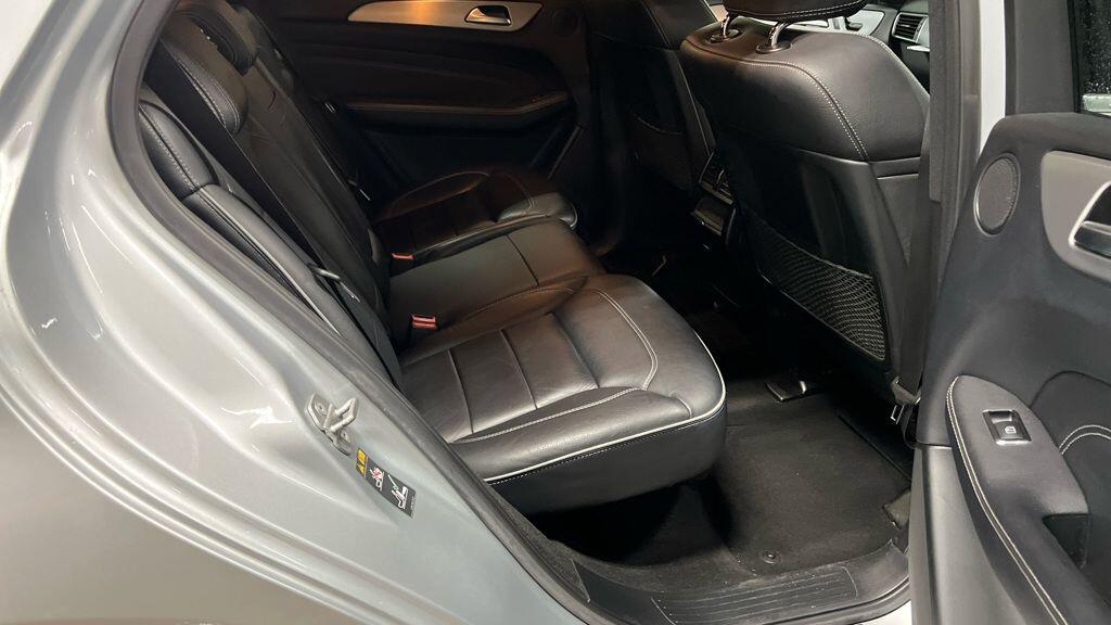 Used Mercedes-Benz M Class 2012 for sale - 77386236: Photo 3