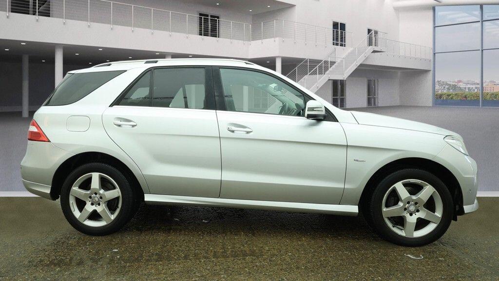 Used Mercedes-Benz M Class 2012 for sale - 77386236: Photo 9