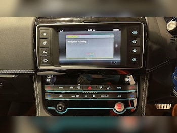 Used Jaguar F-Pace 2017 for sale - 77892301: Photo