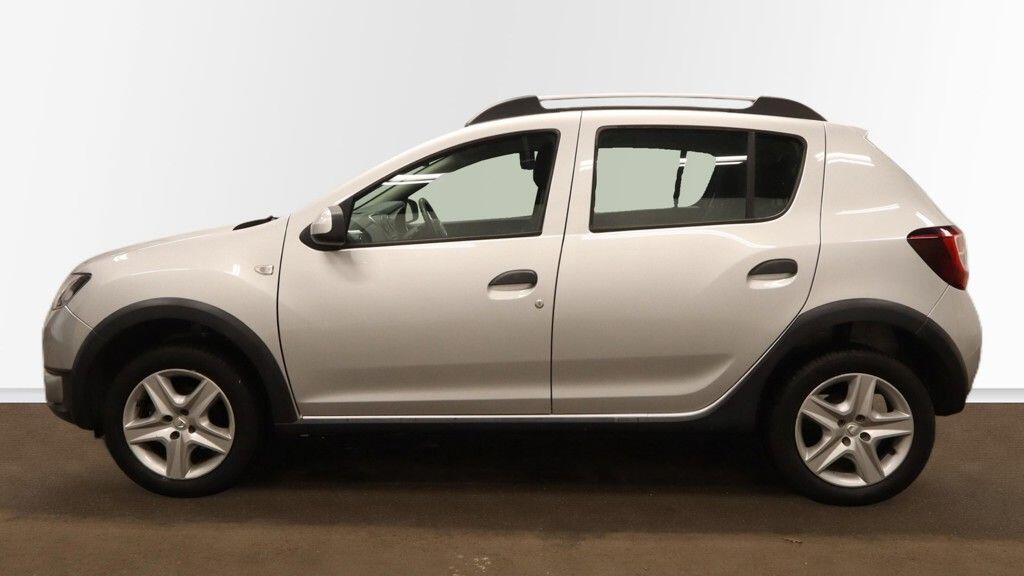 Used Dacia Sandero Stepway 2016 for sale - 77050255: Photo 10
