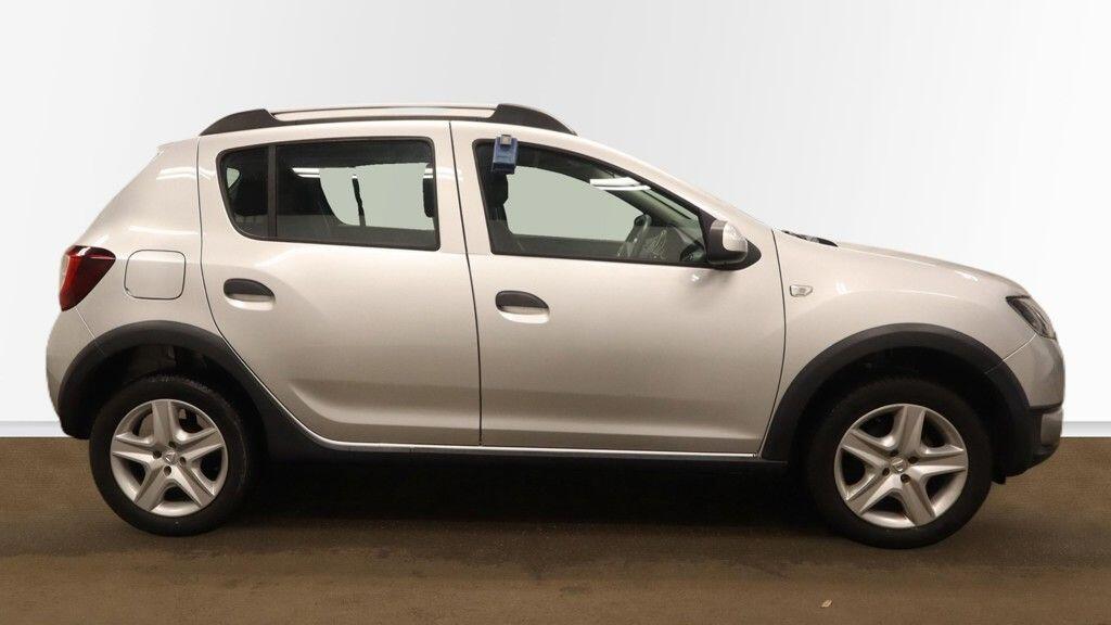 Used Dacia Sandero Stepway 2016 for sale - 77050255: Photo 12