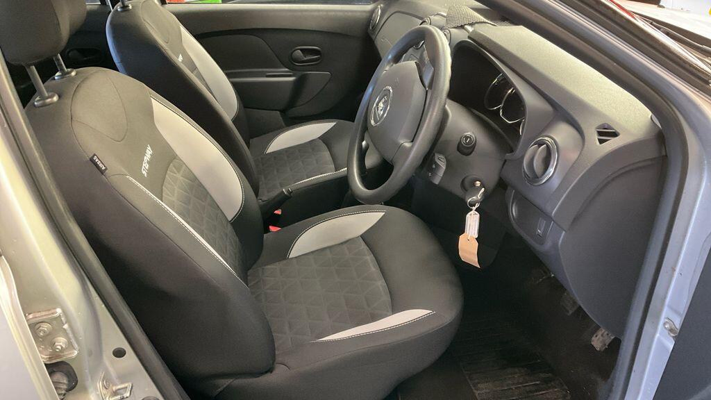 Used Dacia Sandero Stepway 2016 for sale - 77050255: Photo 2