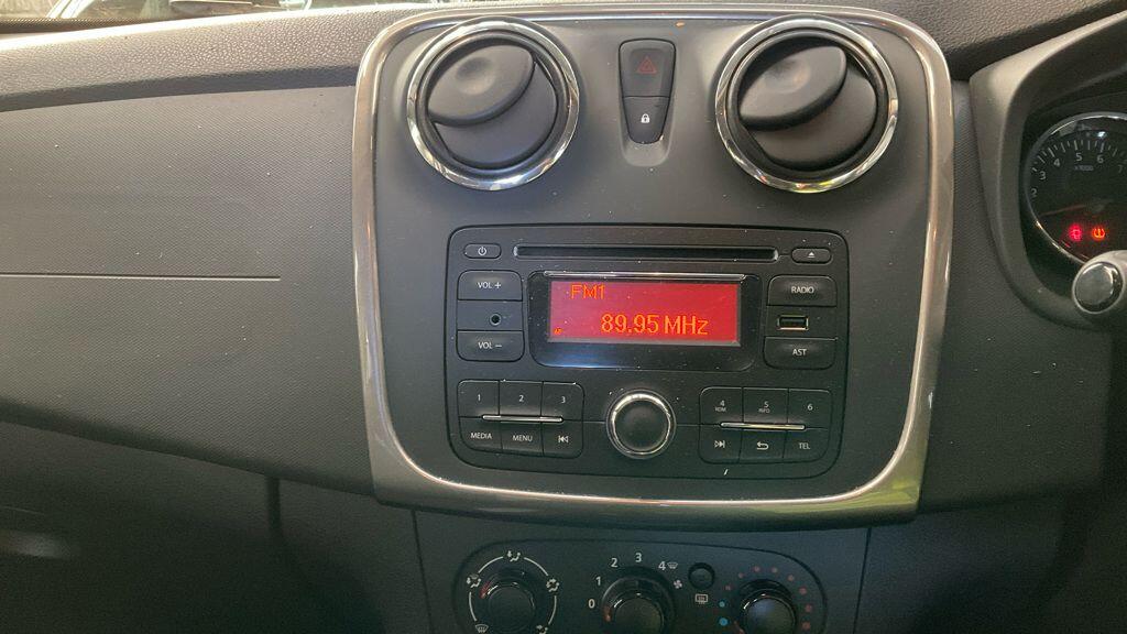 Used Dacia Sandero Stepway 2016 for sale - 77050255: Photo 3