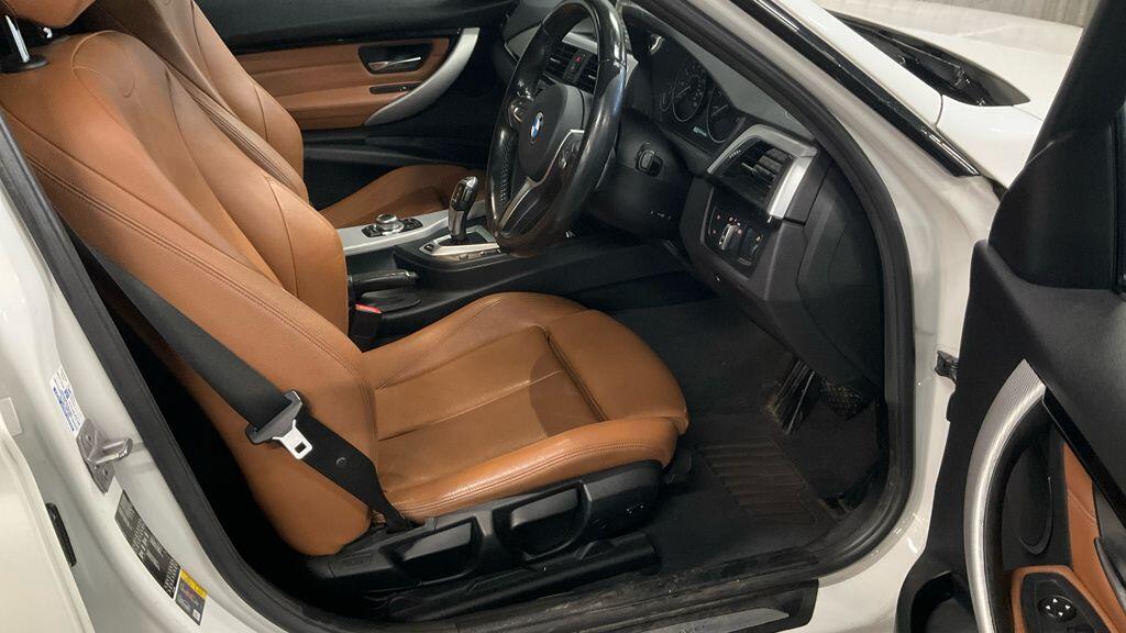 Used BMW 3 Series 2016 for sale - 76667056: Photo 2