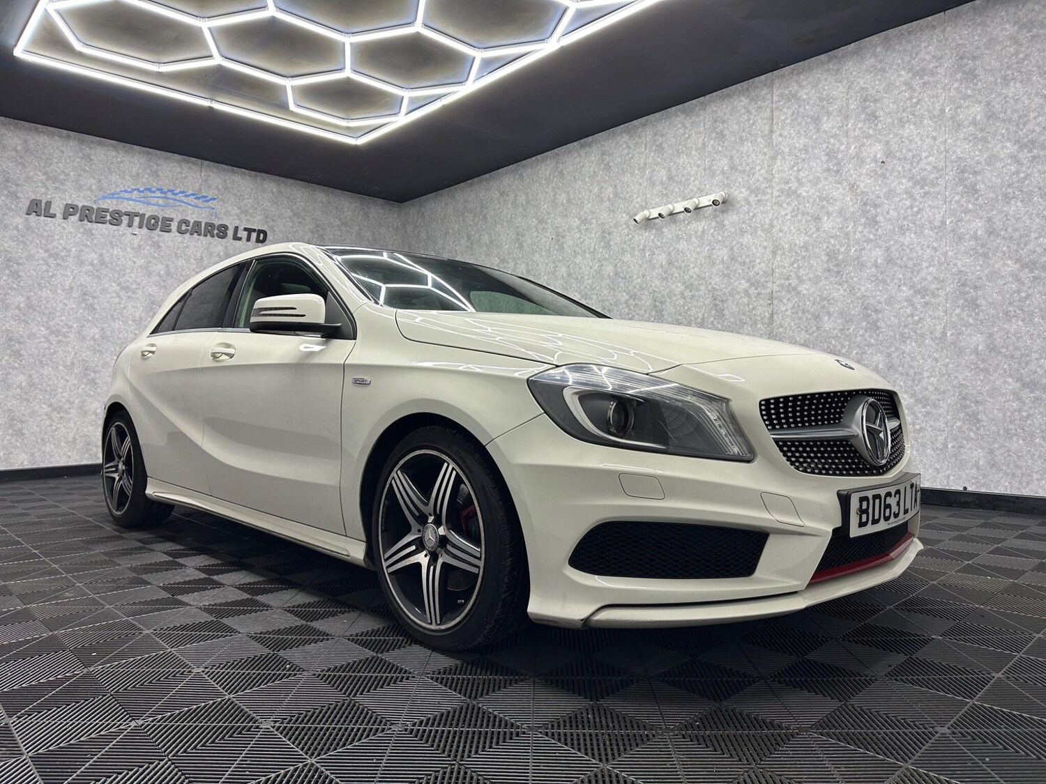Used Mercedes-Benz A-Class 2013 for sale - 77723224: Photo 6