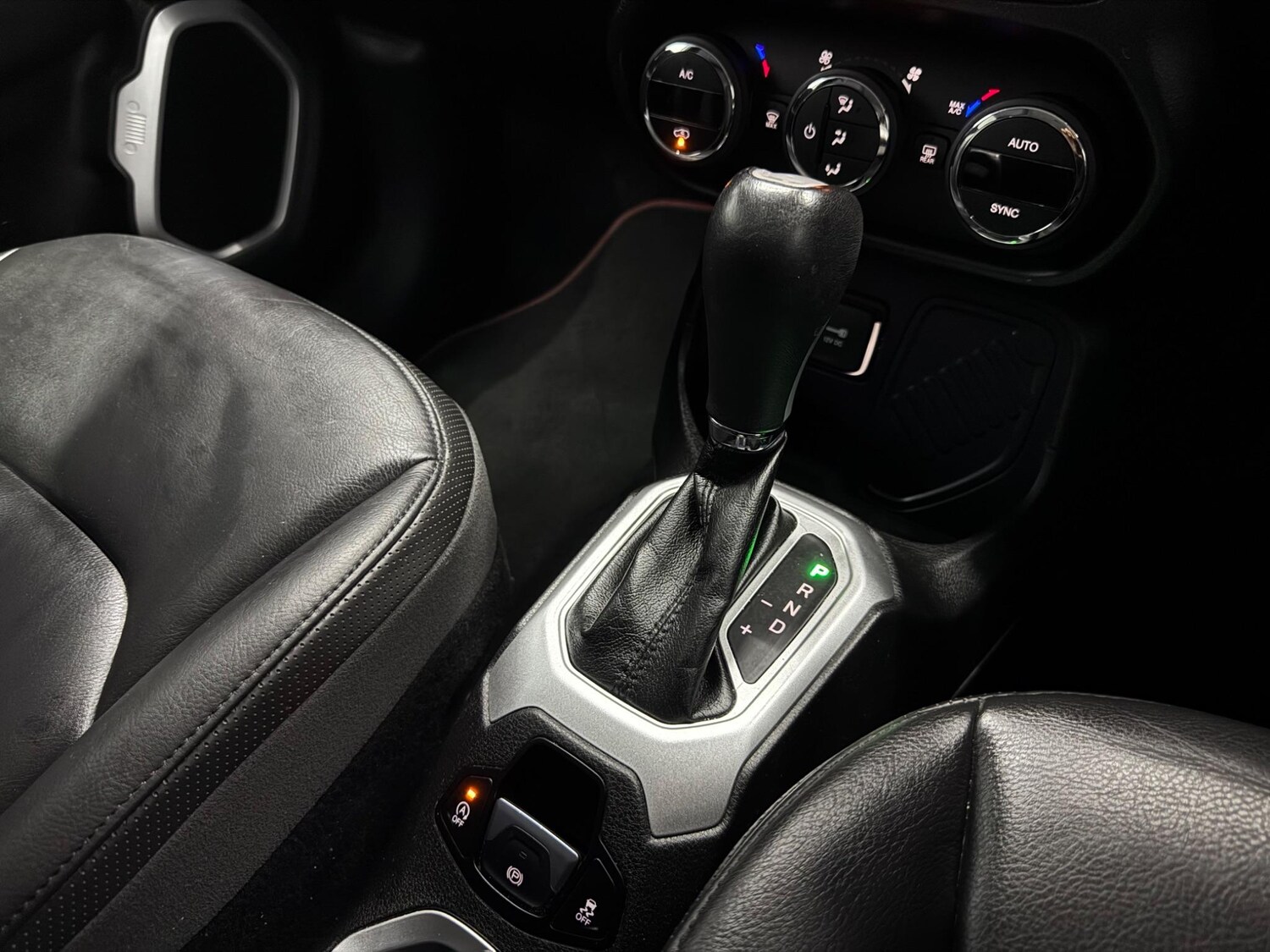 Used Jeep Renegade 2016 for sale - 78058465: Photo 11