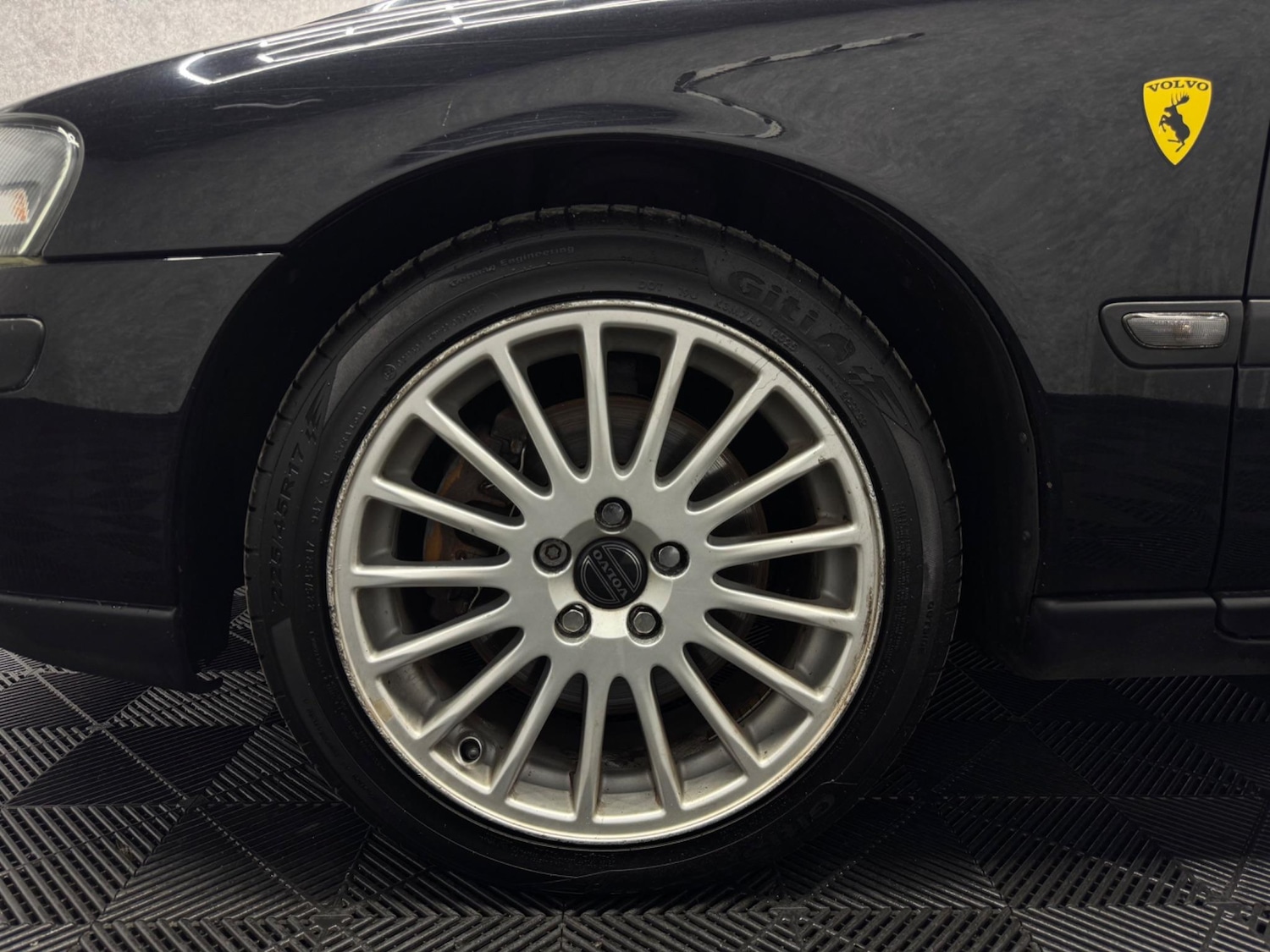 Used Volvo S60 2002 for sale - 77315344: Photo 23