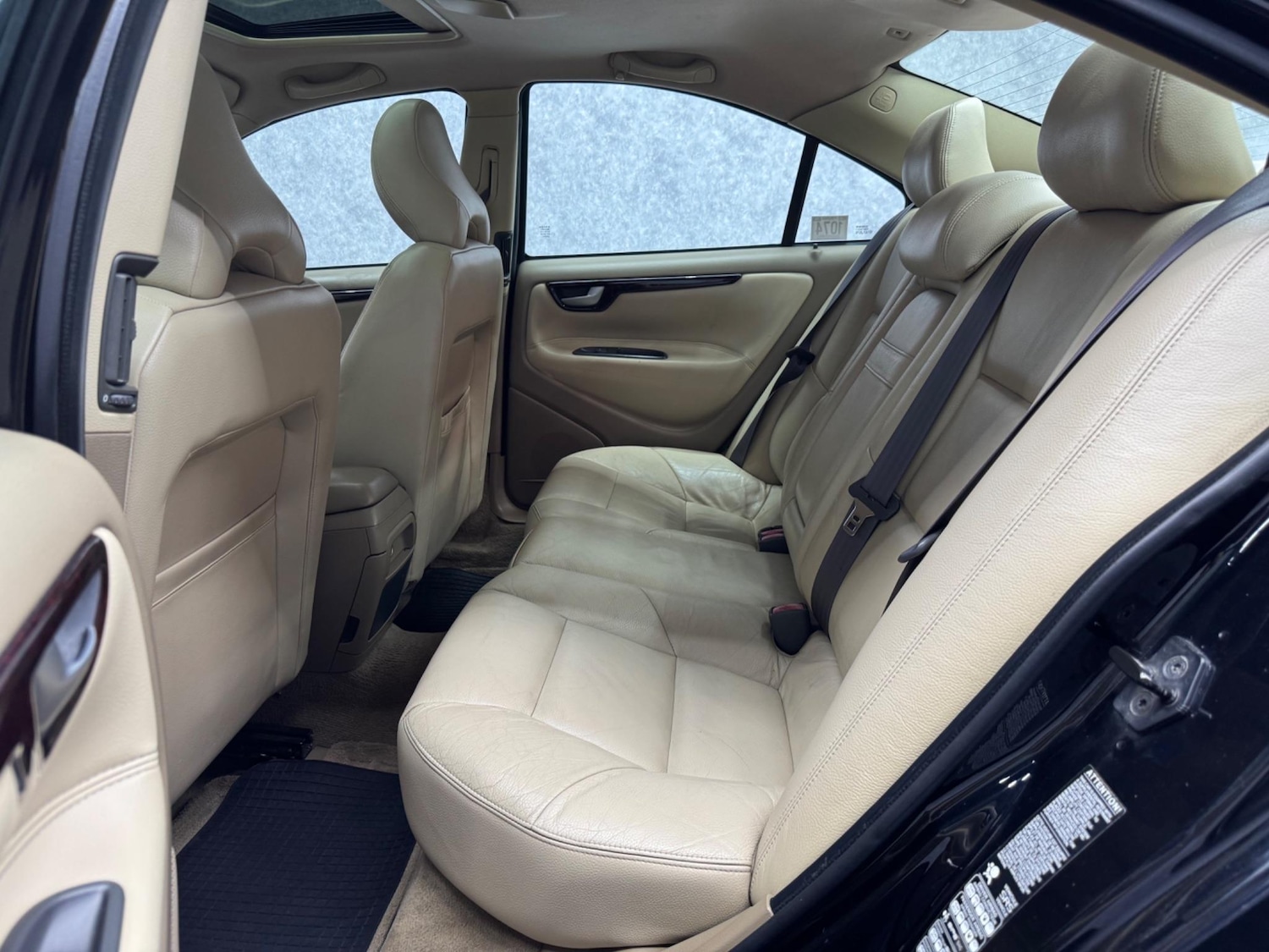 Used Volvo S60 2002 for sale - 77315344: Photo 6