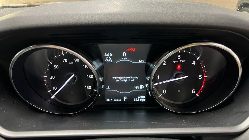 Used Land Rover Discovery 2019 for sale - 76371581: Photo 5