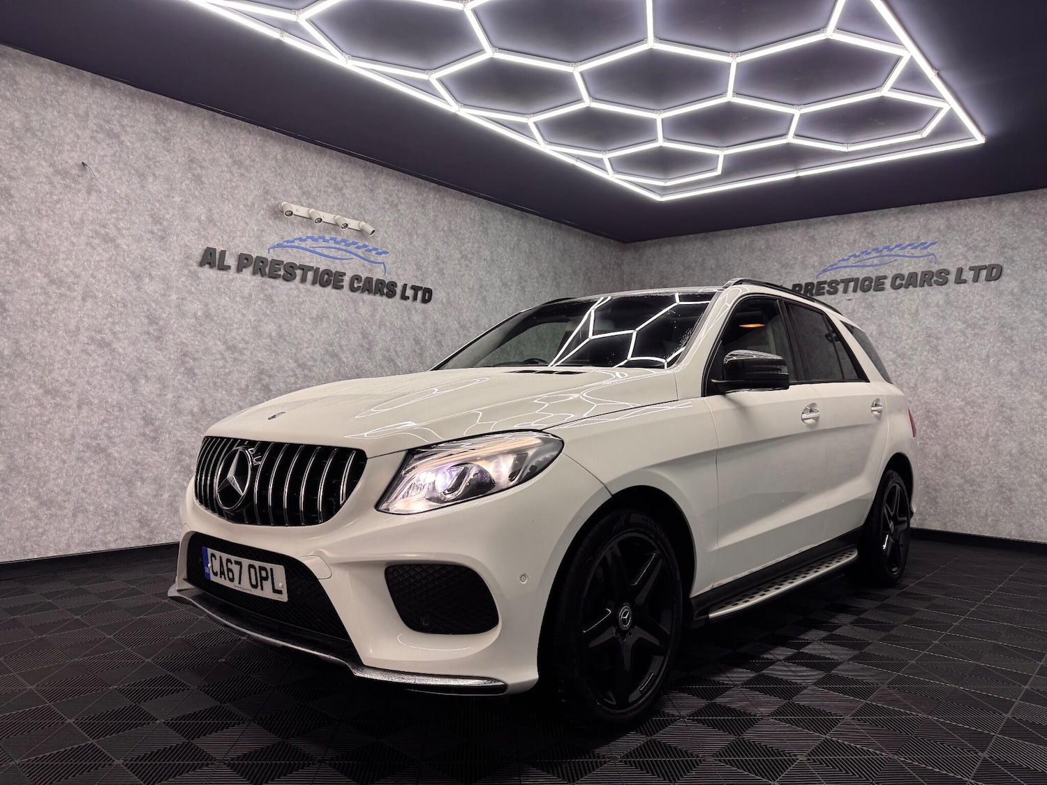 Used Mercedes-Benz GLE for sale - 77612655: Photo 1