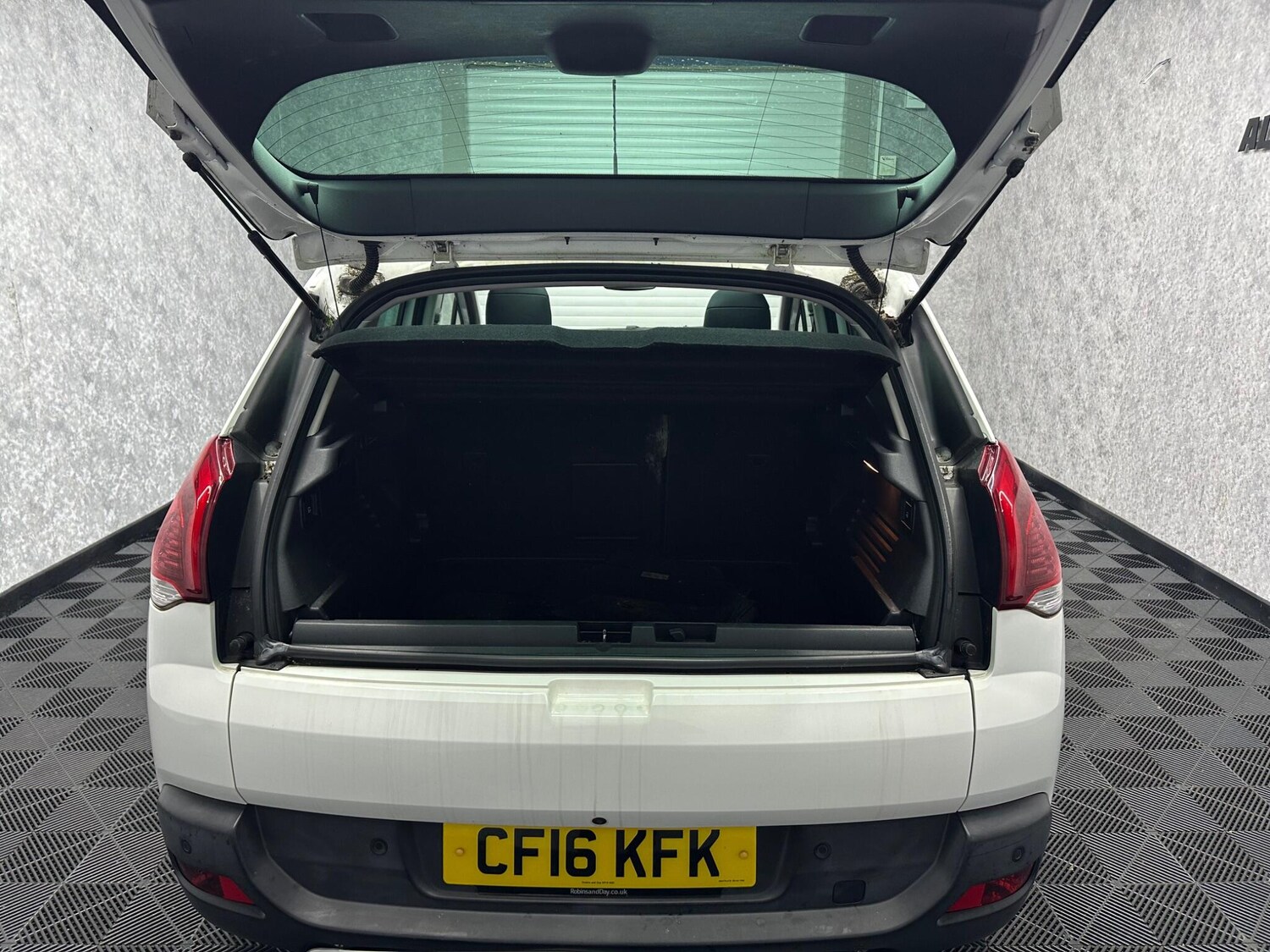 Used Peugeot 3008 2016 for sale - 78058273: Photo 25