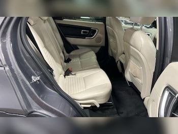 Used Land Rover Discovery Sport 2017 for sale - 77386907: Photo