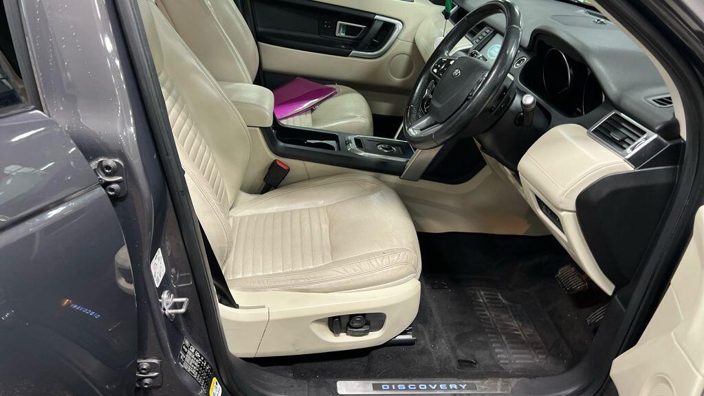 Used Land Rover Discovery Sport 2017 for sale - 77386907: Photo 3