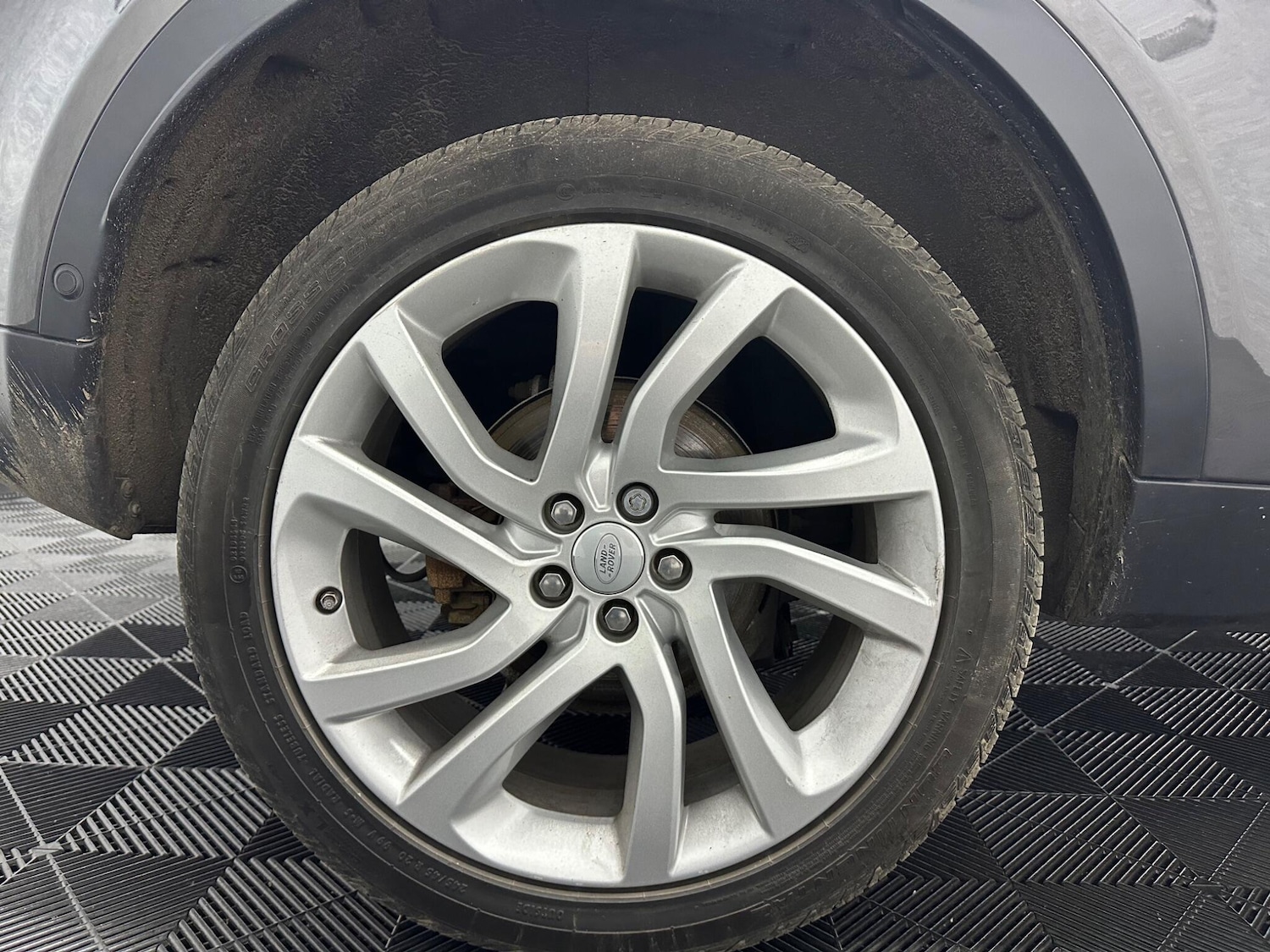 Used Land Rover Discovery Sport 2017 for sale - 77386907: Photo 33