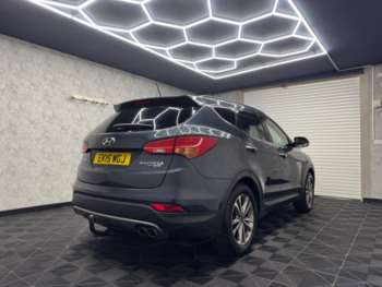 Used Hyundai Santa Fe 2015 for sale - 74848778: Photo